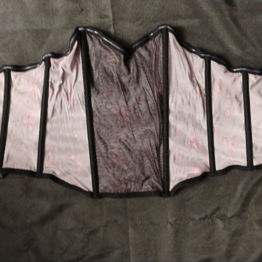 Black satin bustier sz med - Picture 9 of 10
